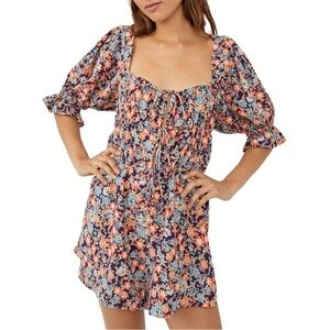 Free people 🌹Floral Puff Sleeve Top